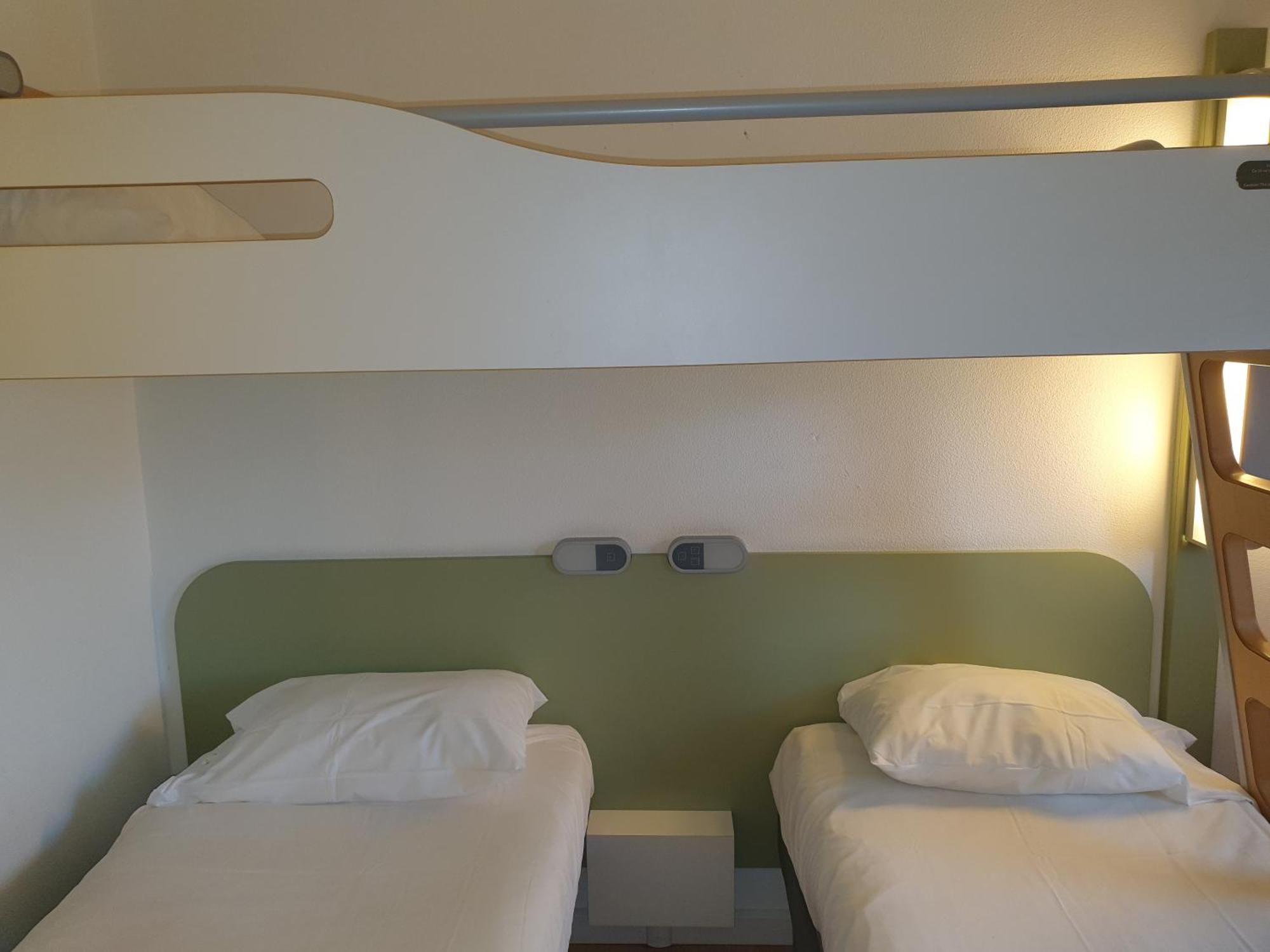 Ibis Budget Roanne Hotel Exterior photo