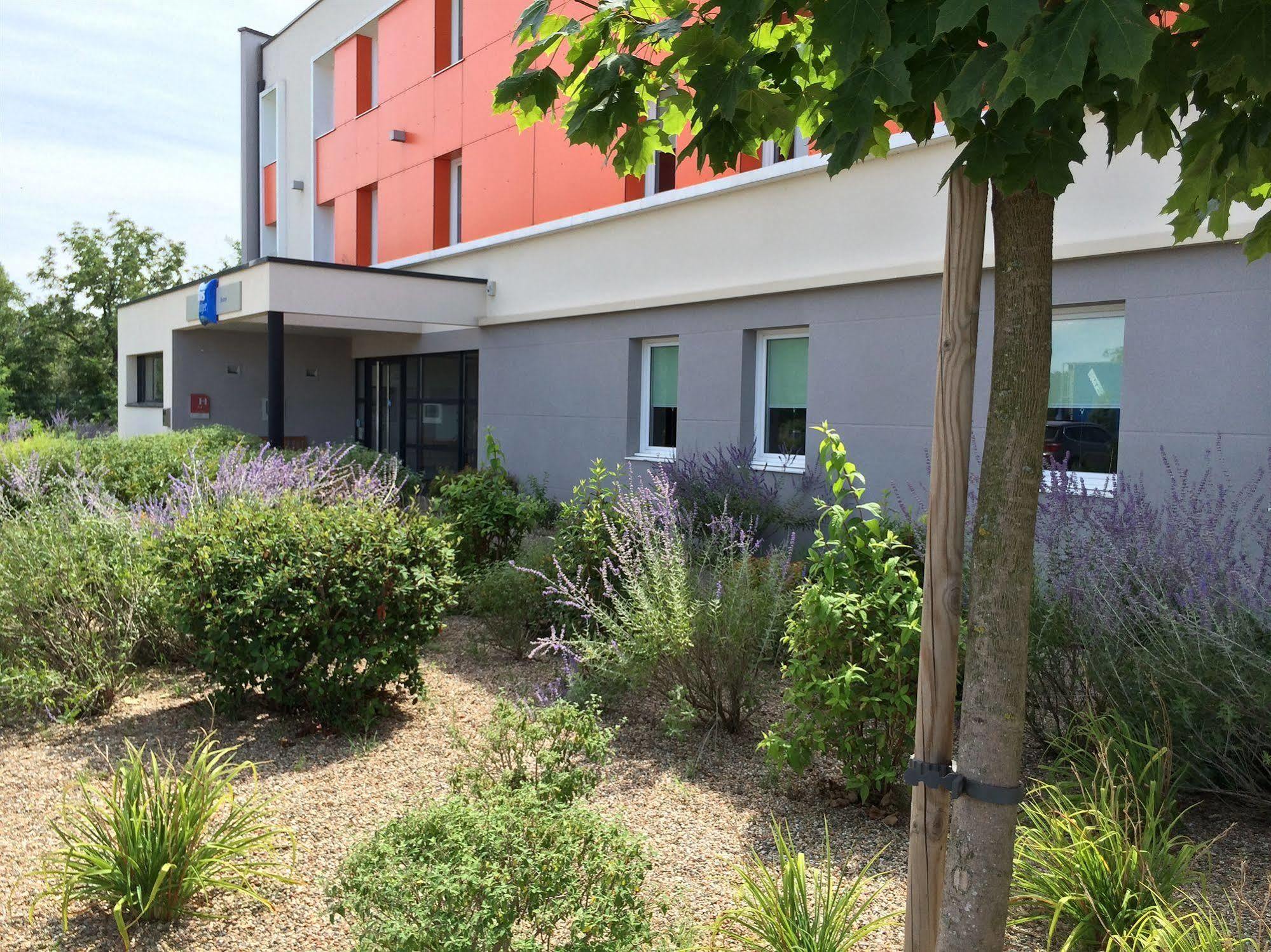 Ibis Budget Roanne Hotel Exterior photo